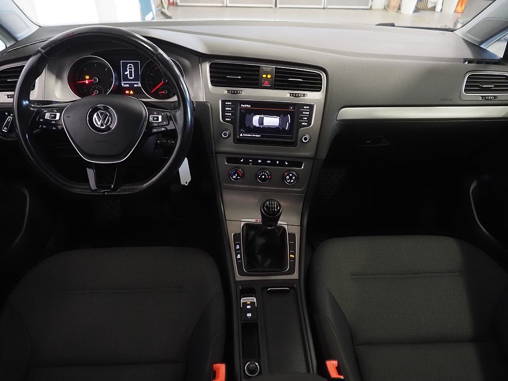 Vehicle Image 15