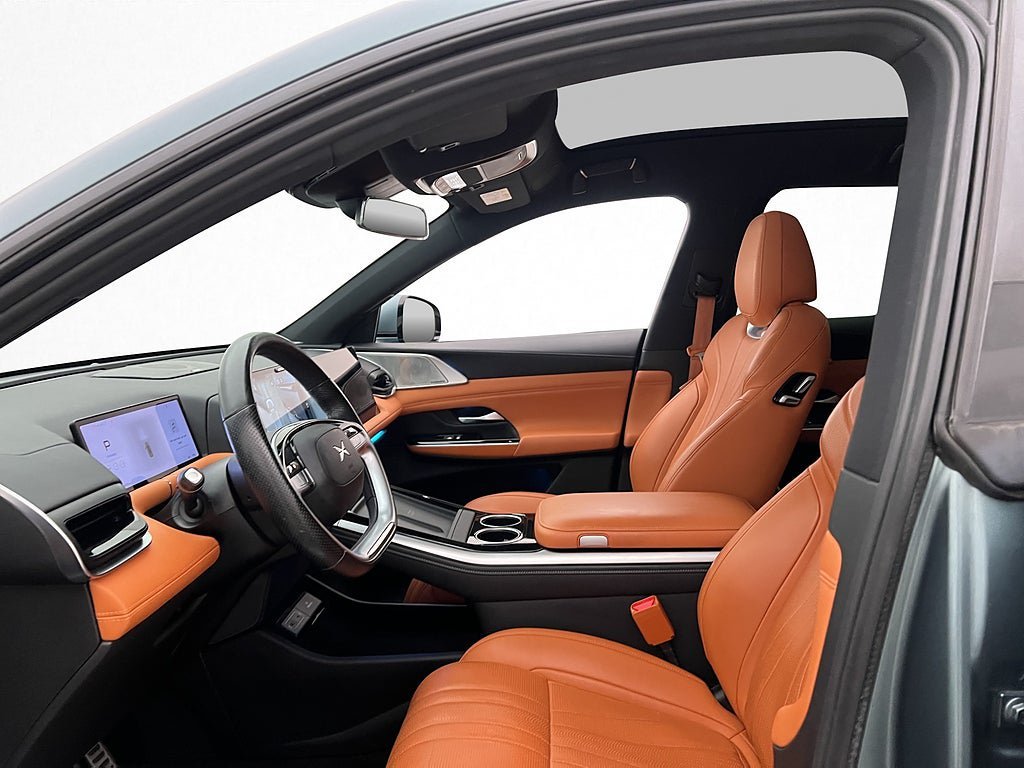 Vehicle Image 14