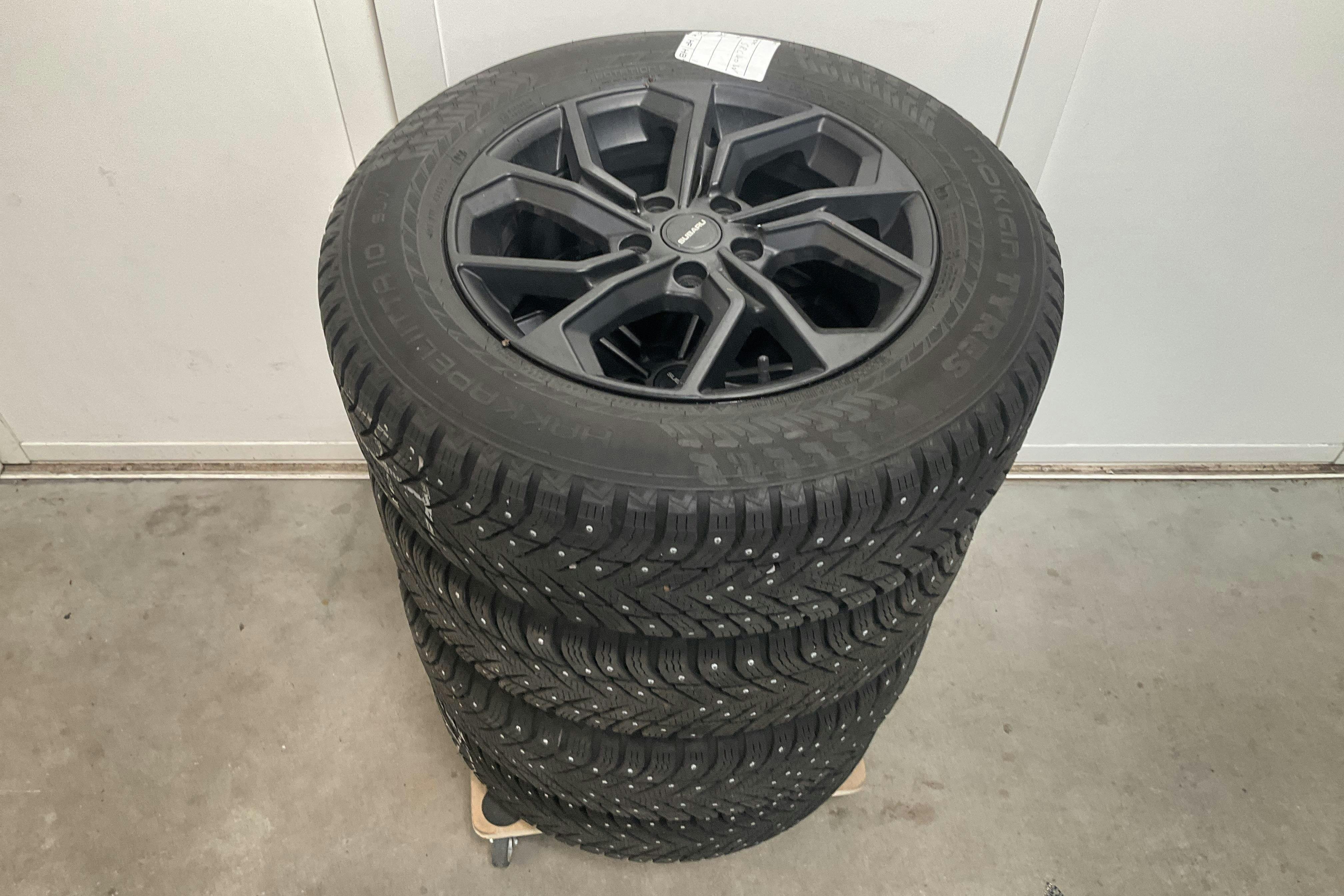 Vehicle Image 15