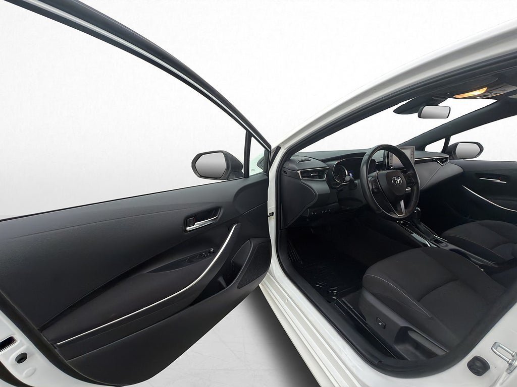 Vehicle Image 10