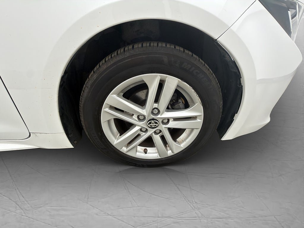 Vehicle Image 30