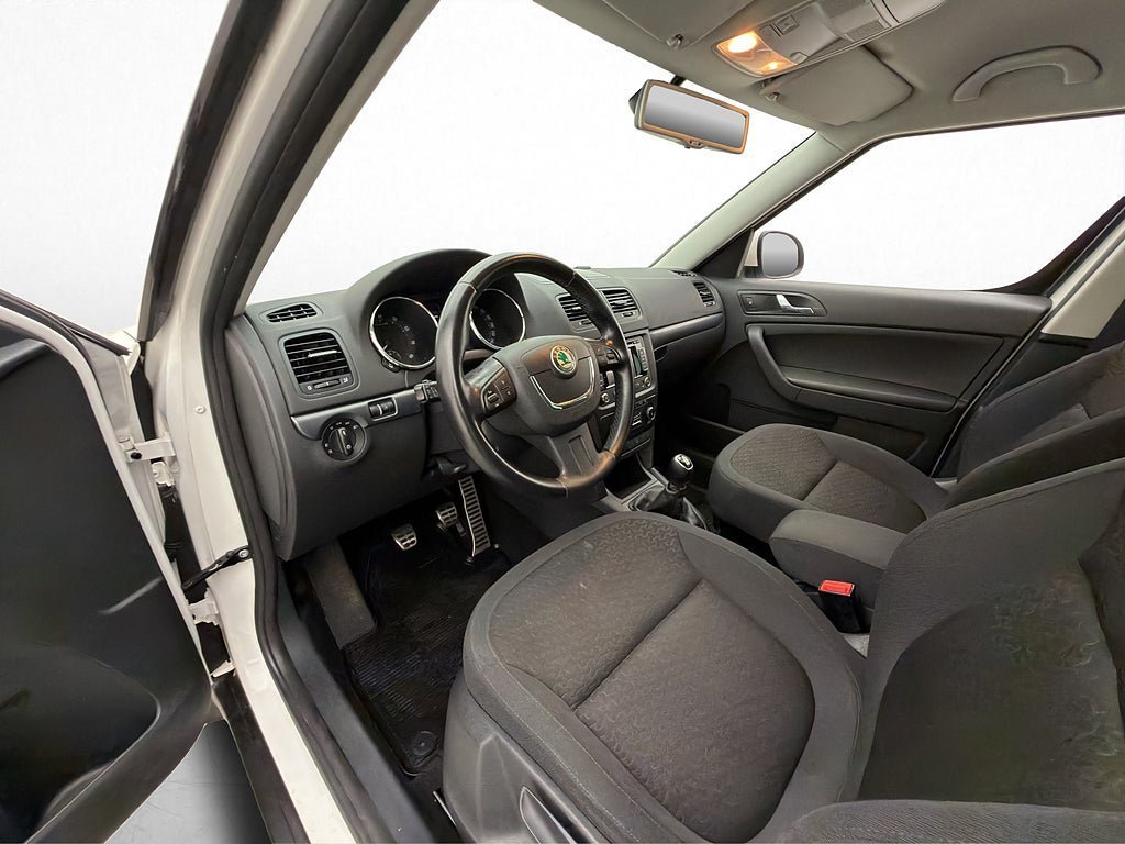 Vehicle Image 10
