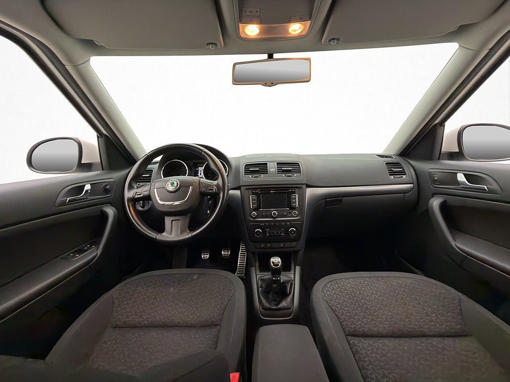 Vehicle Image 12