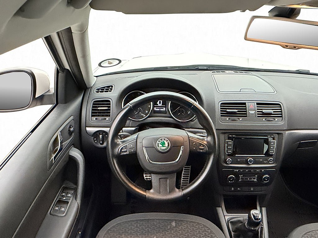Vehicle Image 13