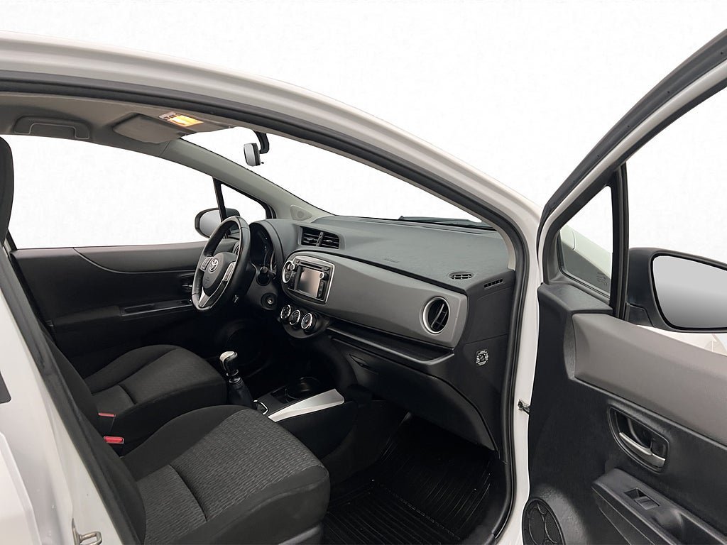 Vehicle Image 21