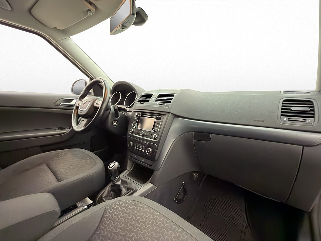 Vehicle Image 24