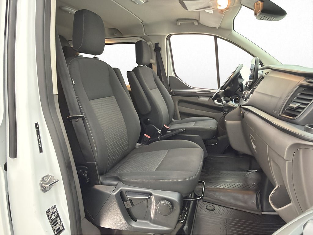 Vehicle Image 31