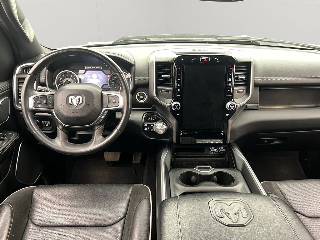 Vehicle Image 30
