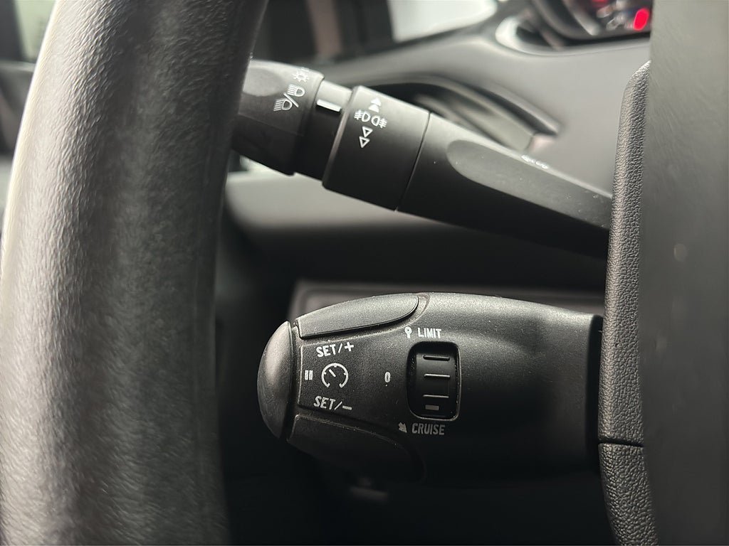 Vehicle Image 26