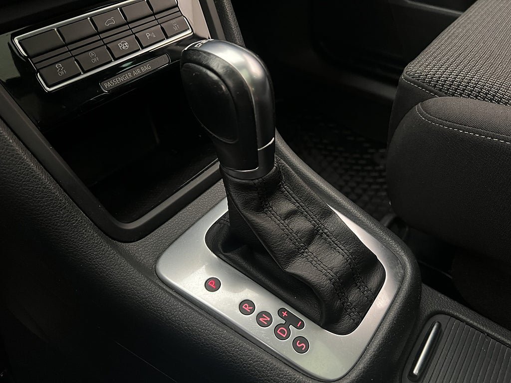 Vehicle Image 27