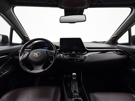 Vehicle Image 12