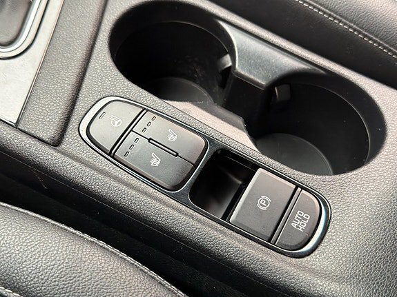 Vehicle Image 26