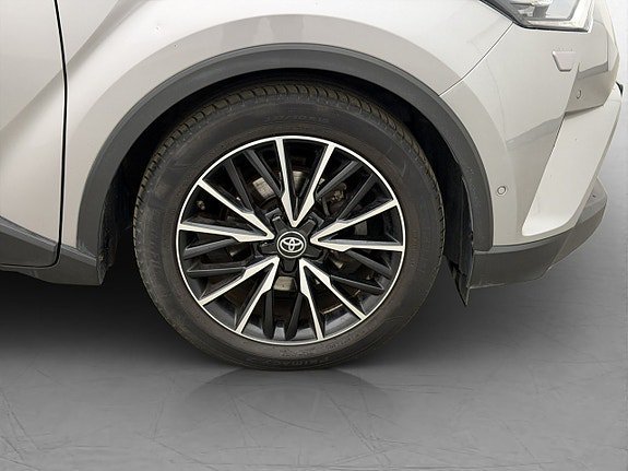Vehicle Image 31
