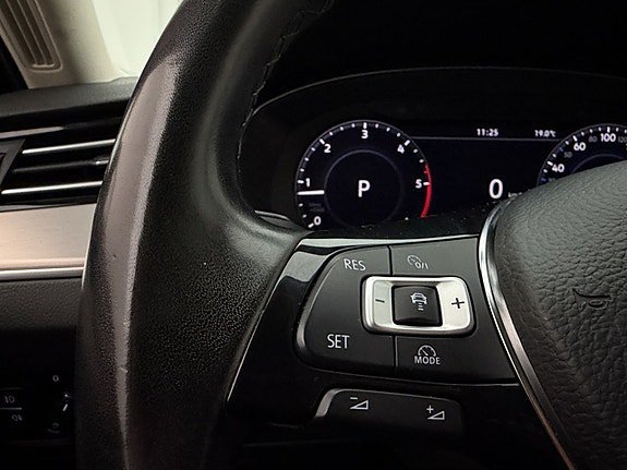 Vehicle Image 26