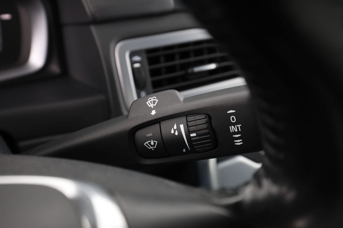 Vehicle Image 28