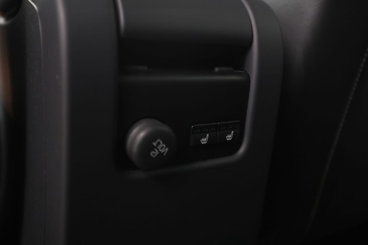 Vehicle Image 38
