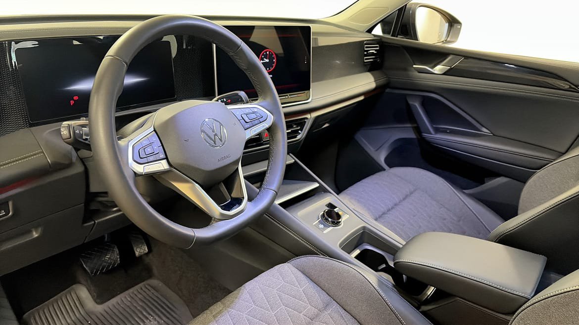 Vehicle Image 7
