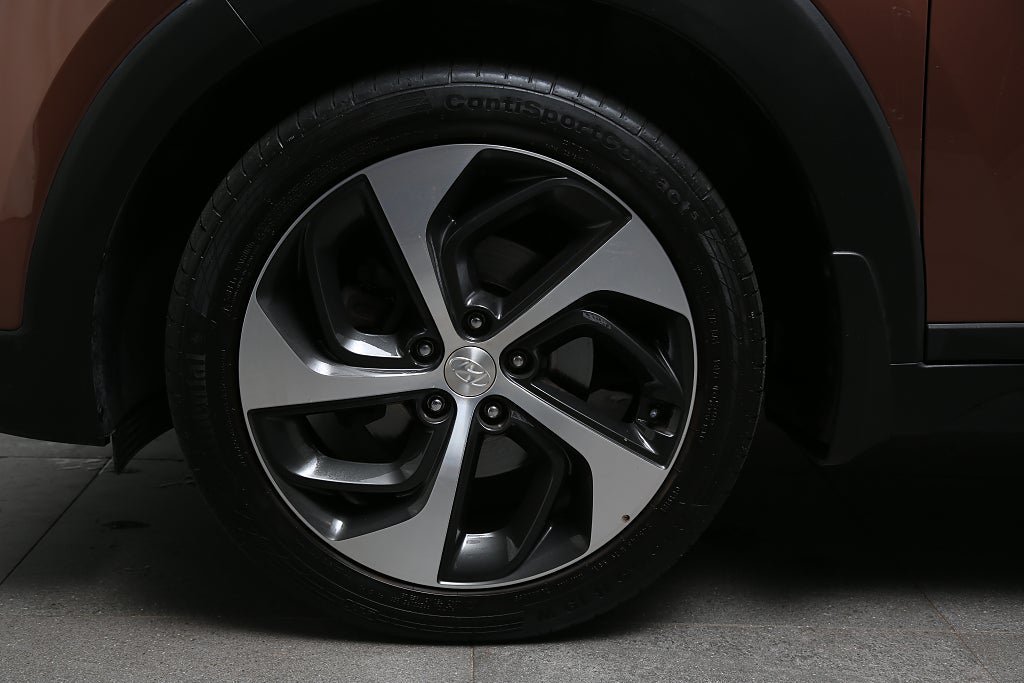 Vehicle Image 7