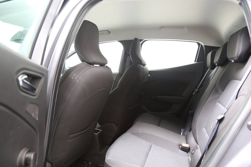 Vehicle Image 19