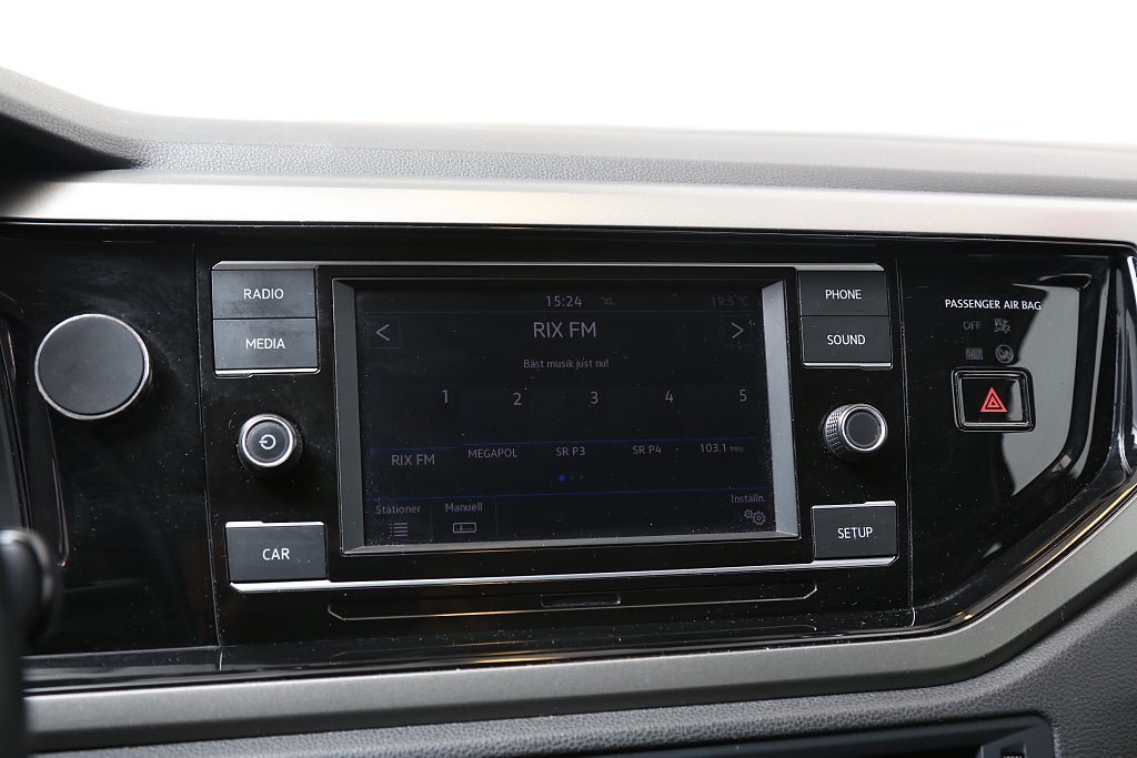 Vehicle Image 17