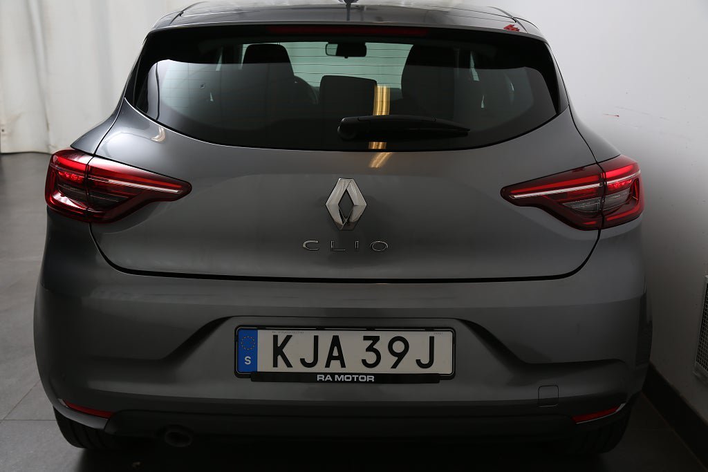 Vehicle Image 21