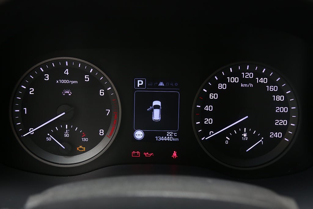 Vehicle Image 16