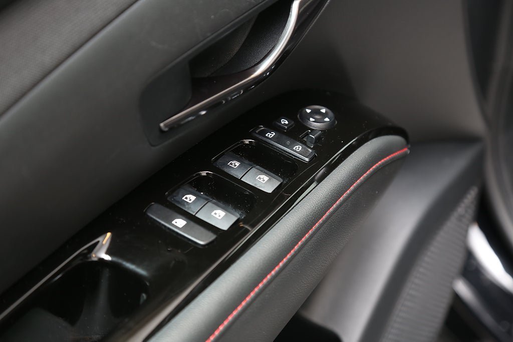 Vehicle Image 11