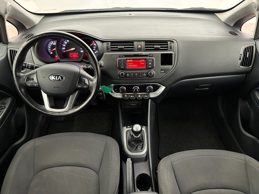 Vehicle Image 17