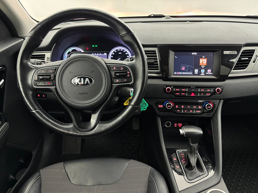 Vehicle Image 17