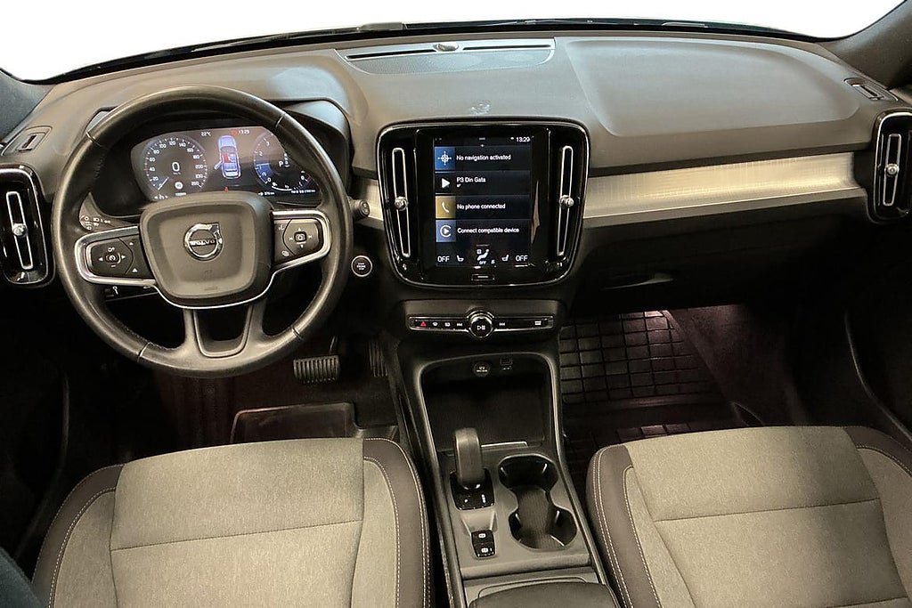Vehicle Image 13