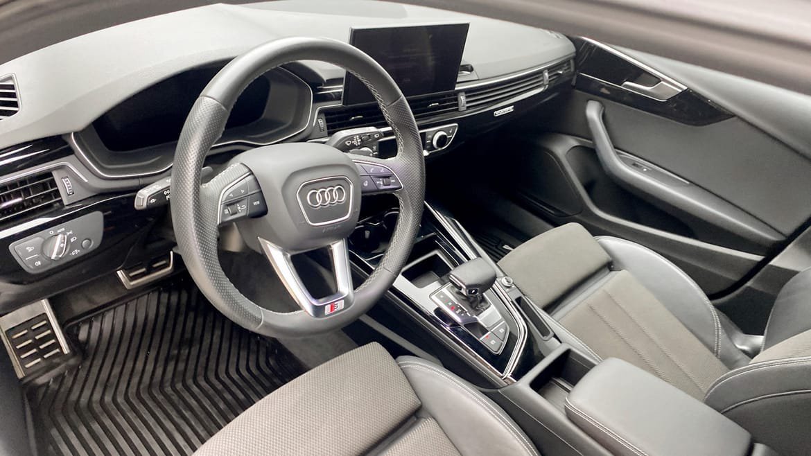 Vehicle Image 7
