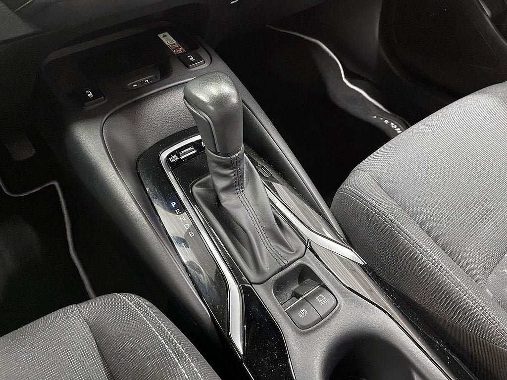 Vehicle Image 18