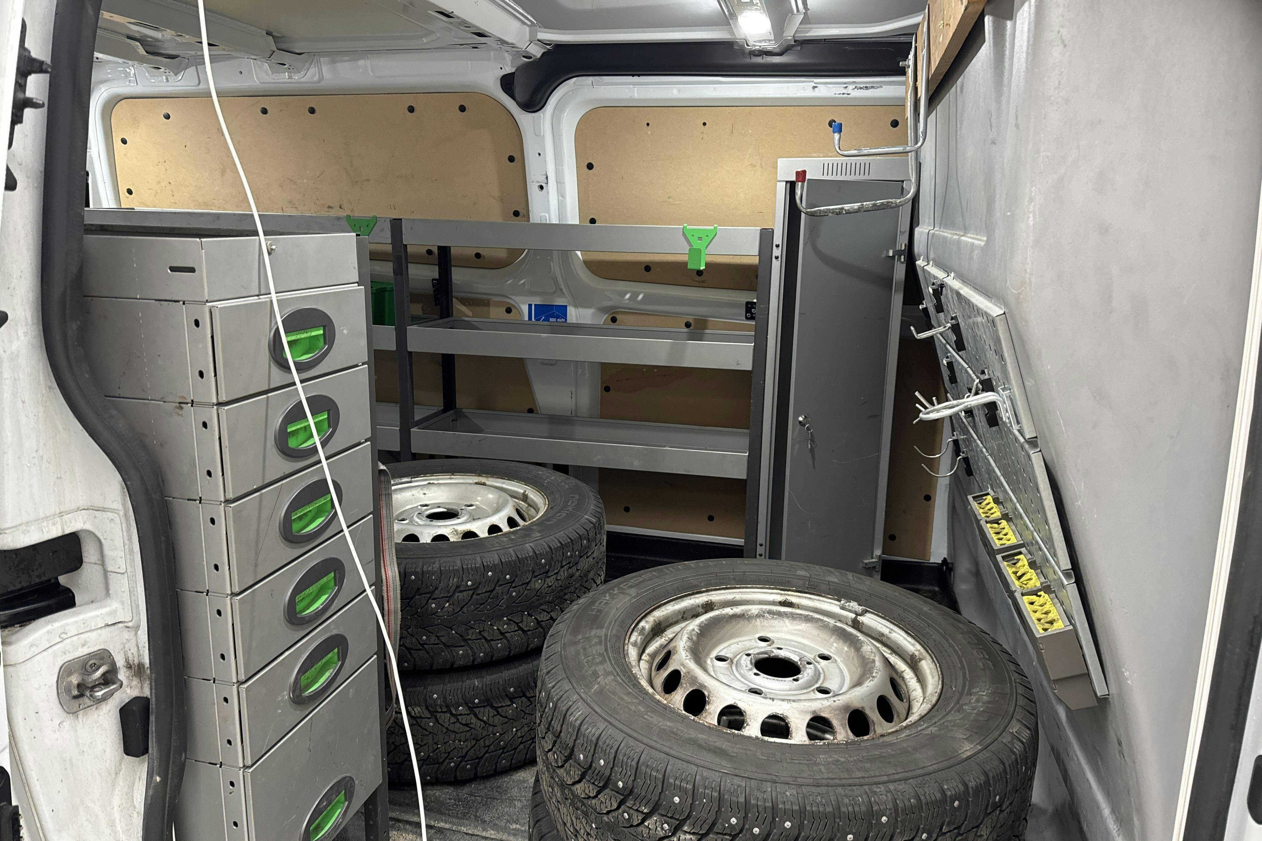 Vehicle Image 7