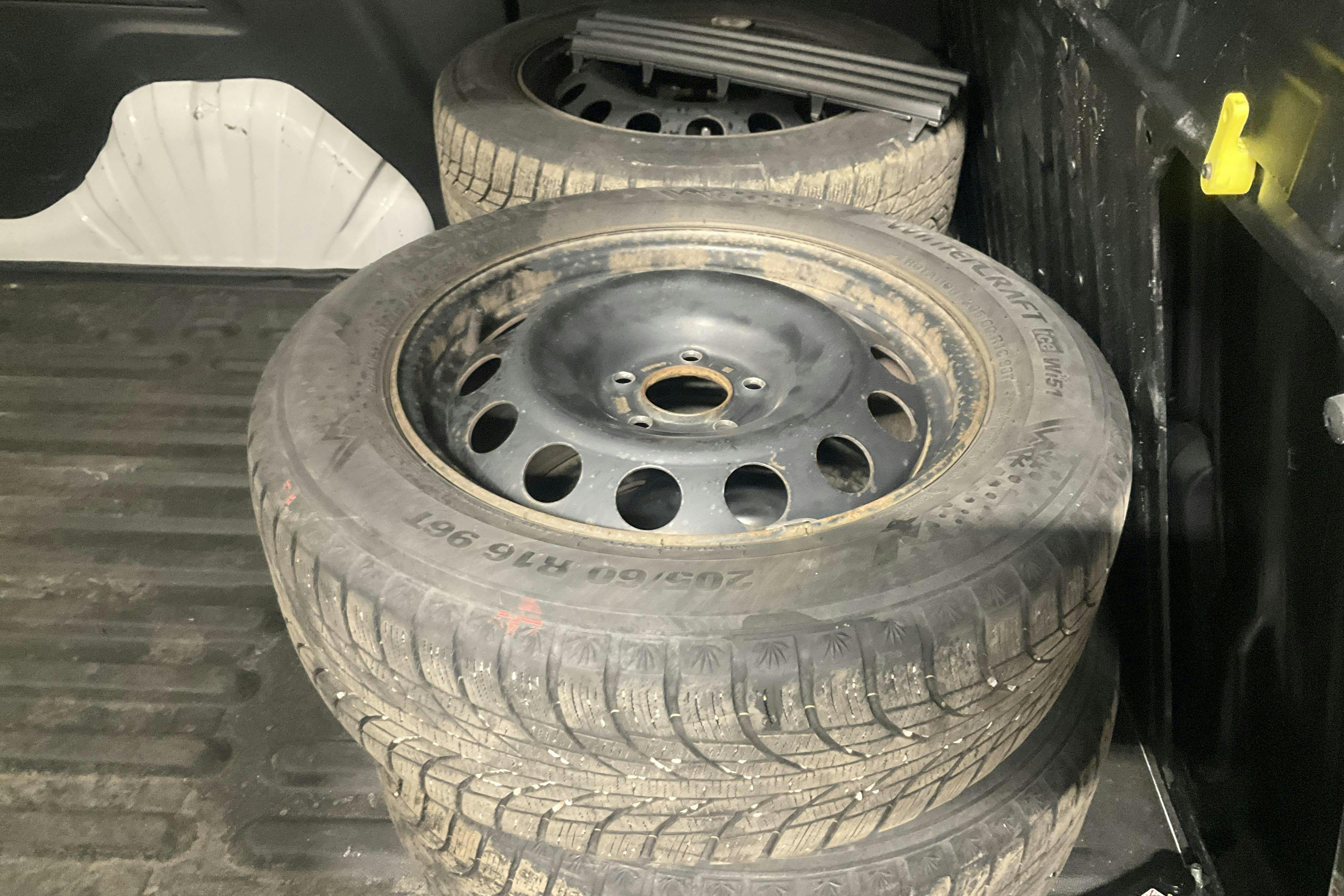 Vehicle Image 11