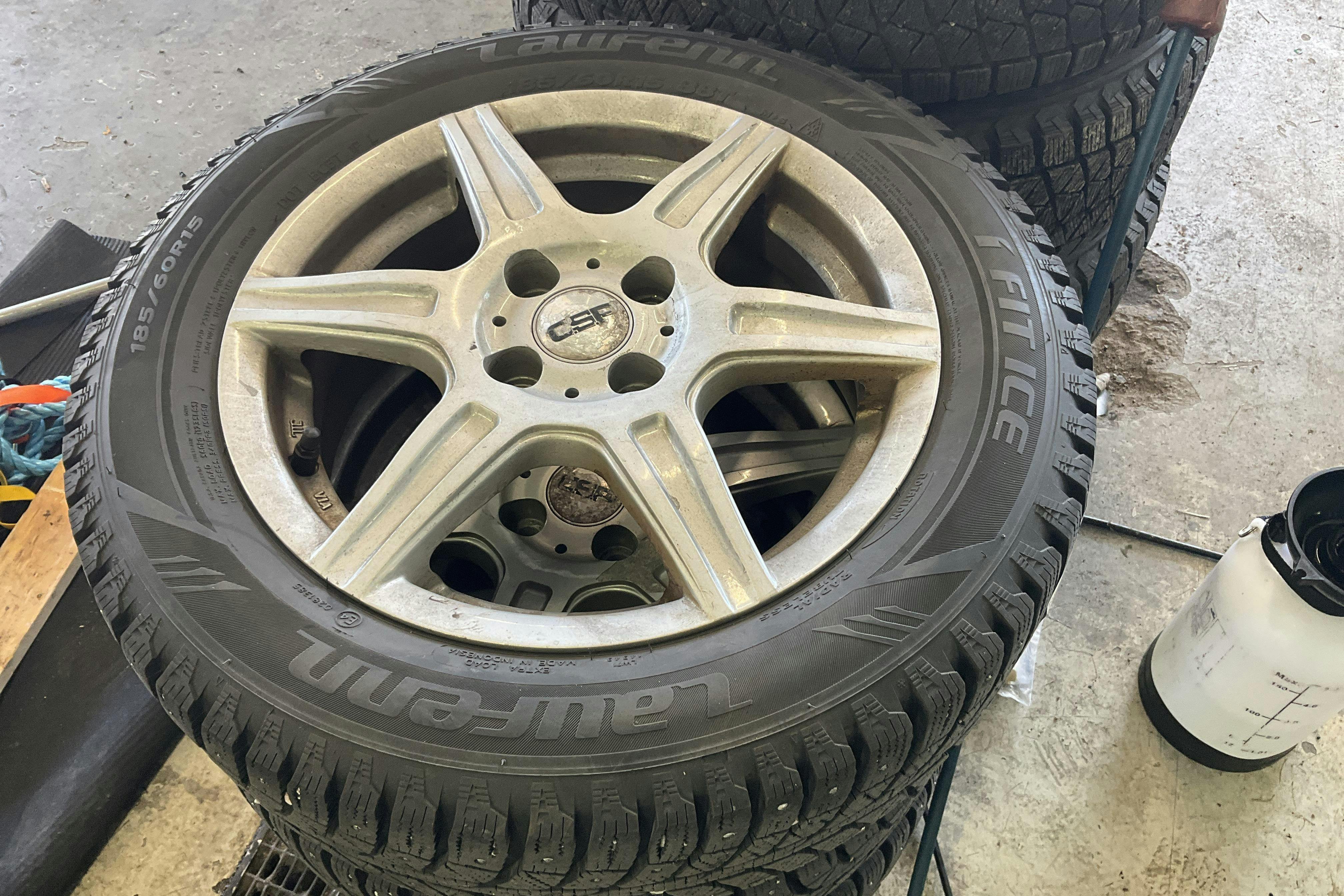 Vehicle Image 12