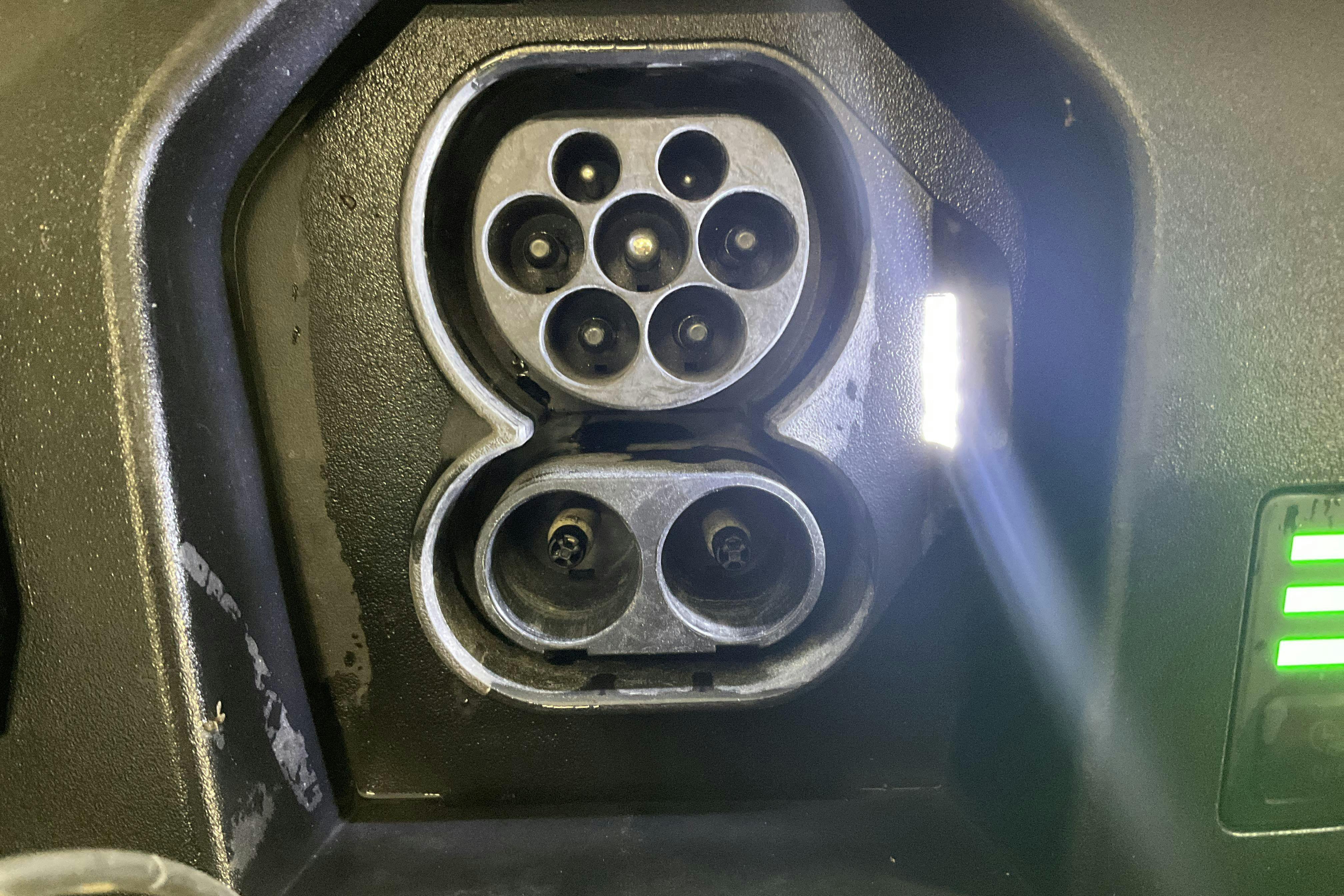 Vehicle Image 14