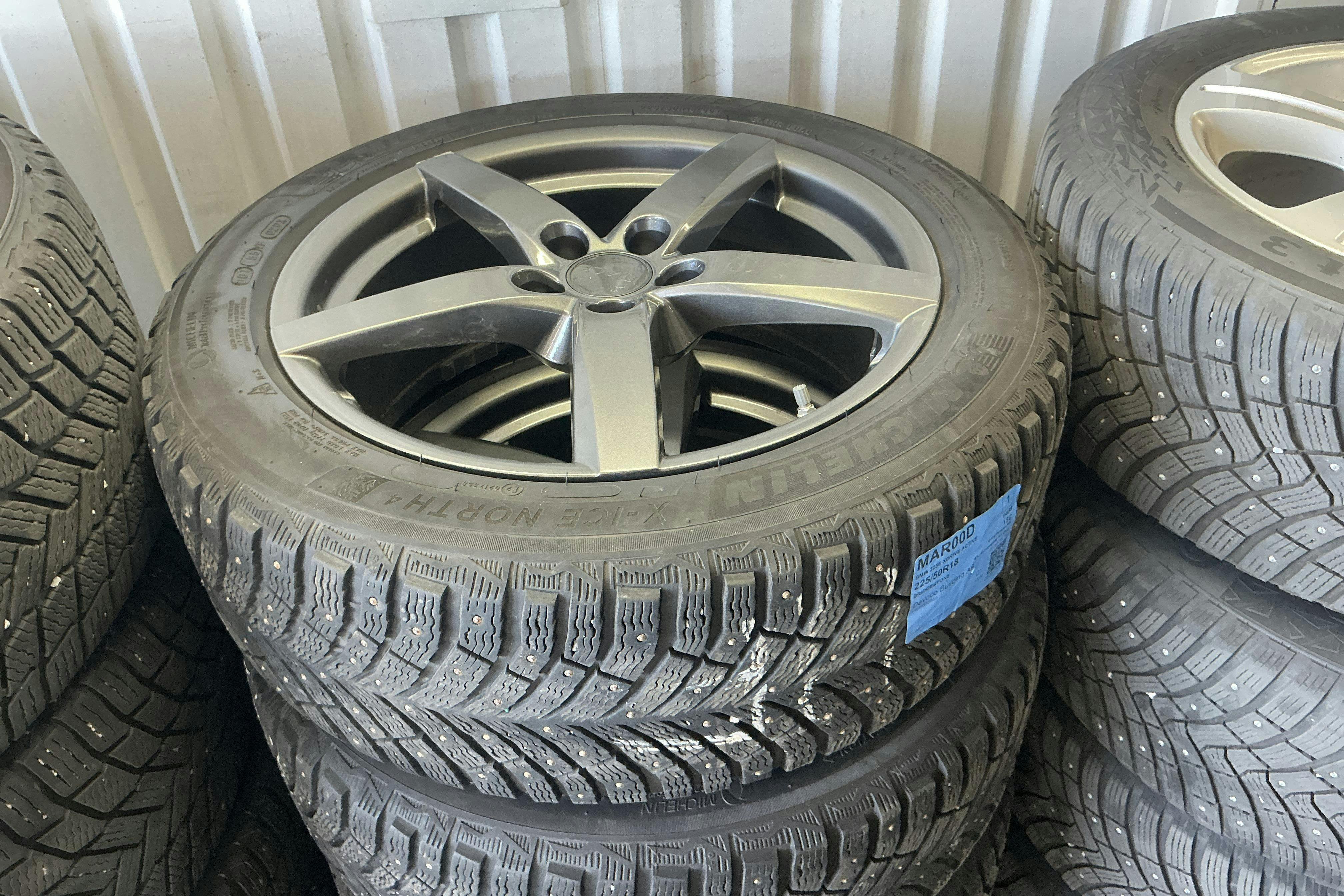 Vehicle Image 16