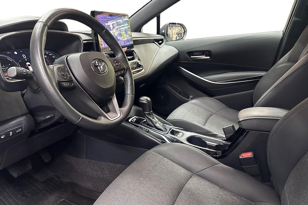 Vehicle Image 13