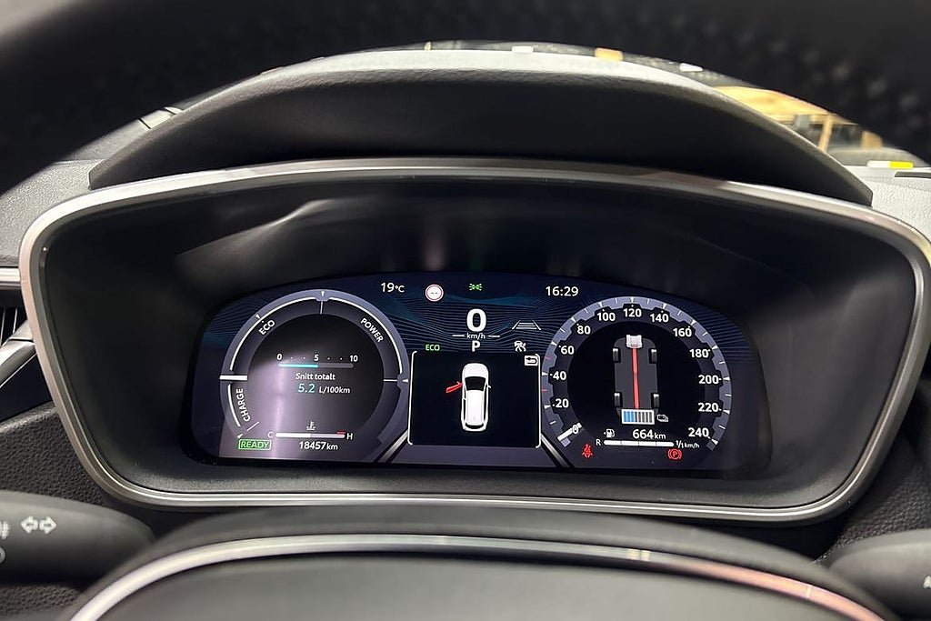 Vehicle Image 18