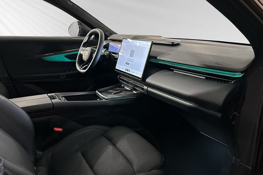 Vehicle Image 9