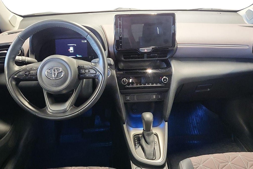 Vehicle Image 9