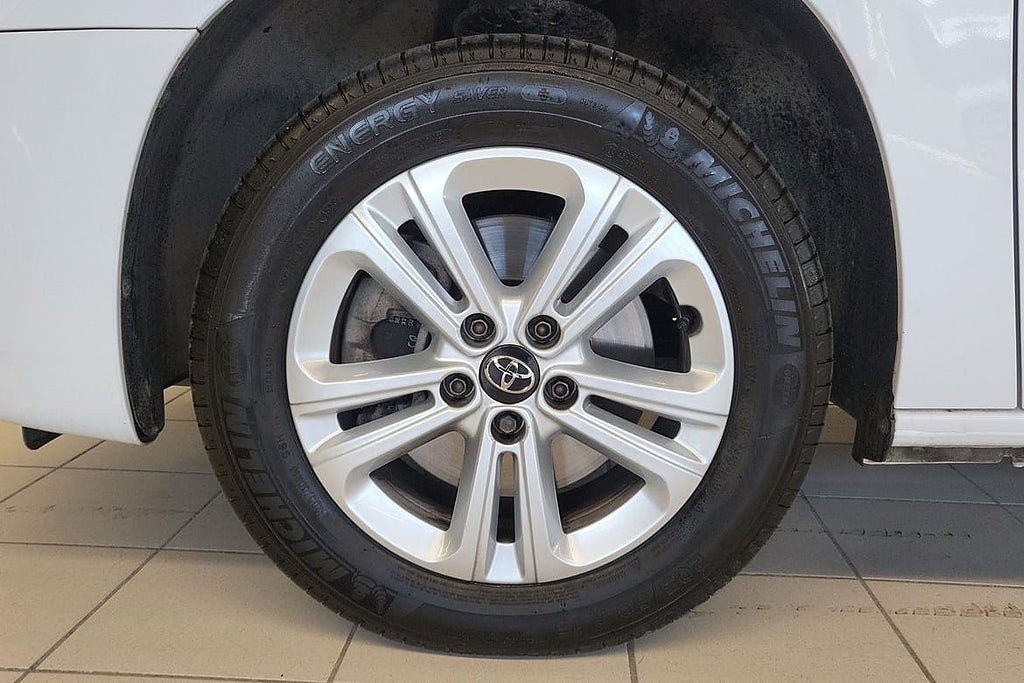 Vehicle Image 17