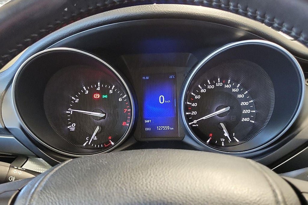 Vehicle Image 16
