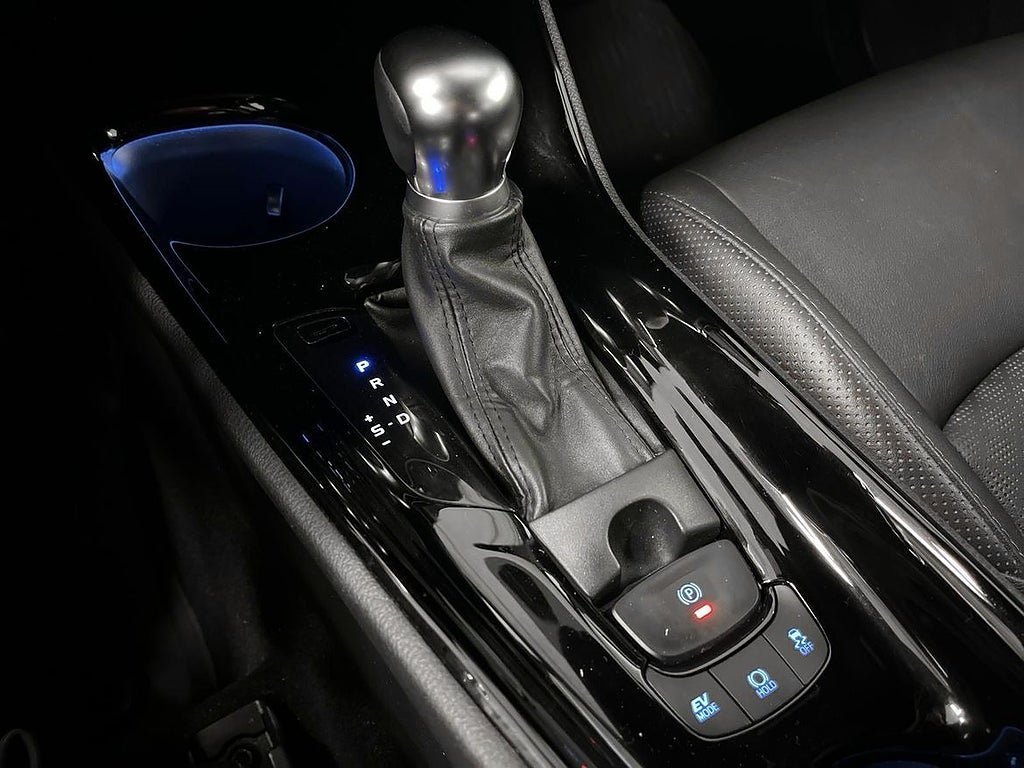 Vehicle Image 18