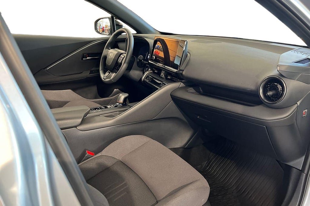 Vehicle Image 7