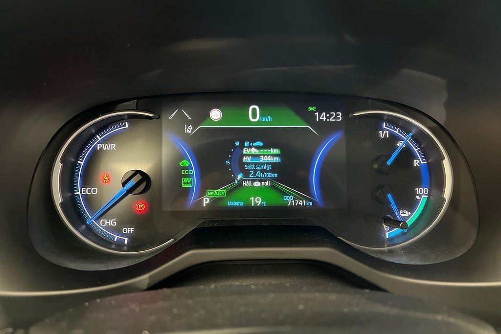 Vehicle Image 16