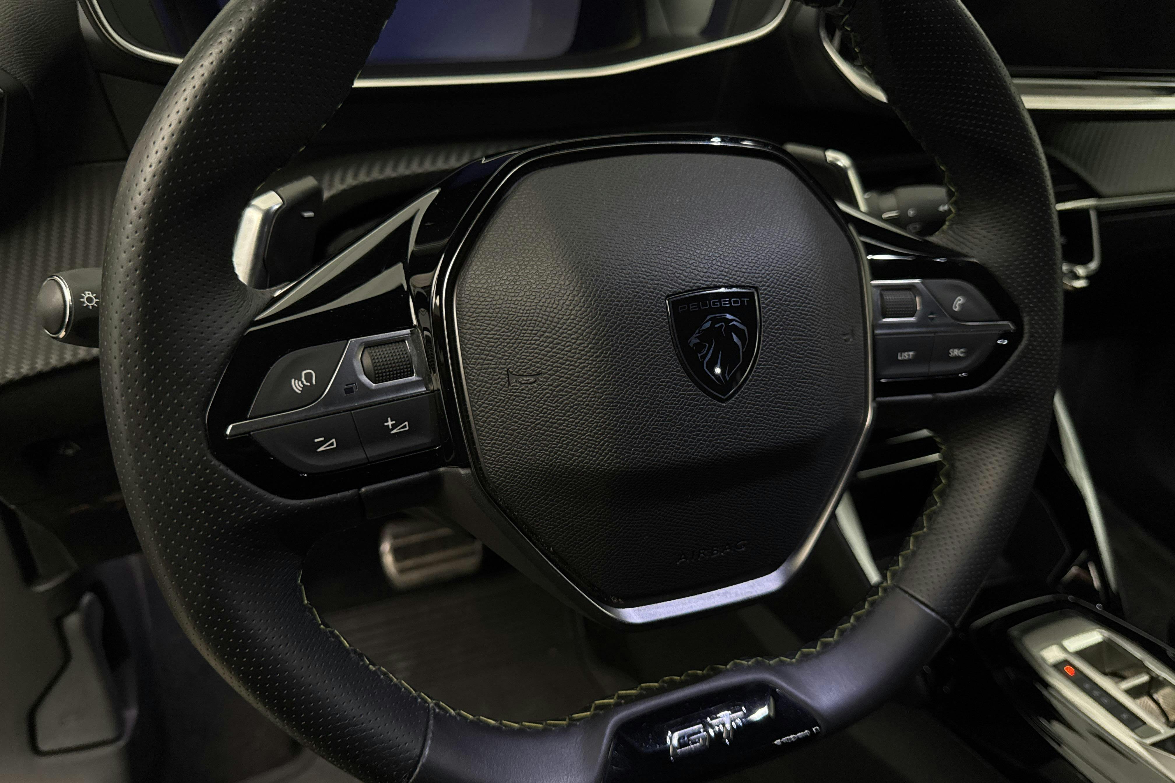 Vehicle Image 14