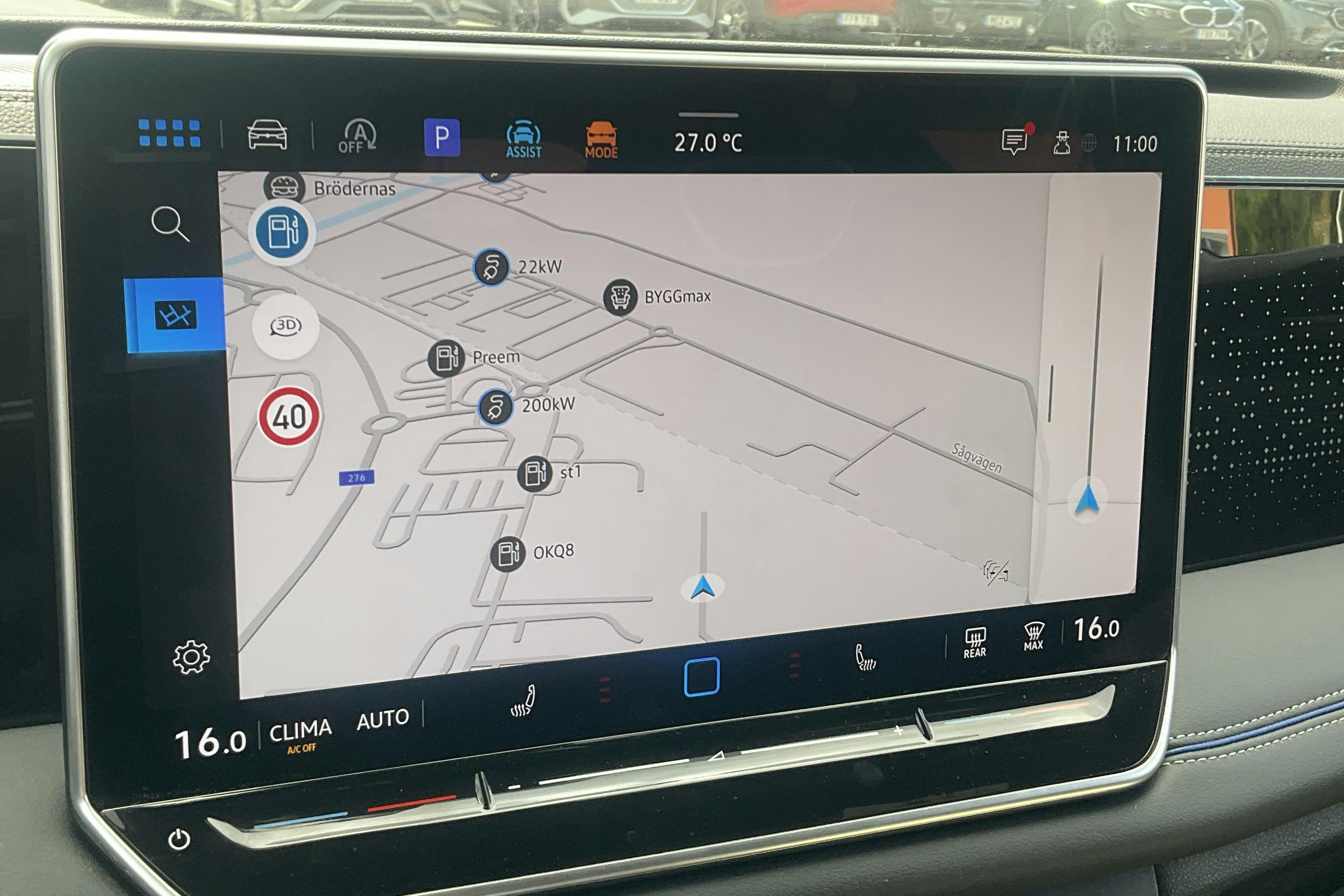 Vehicle Image 11