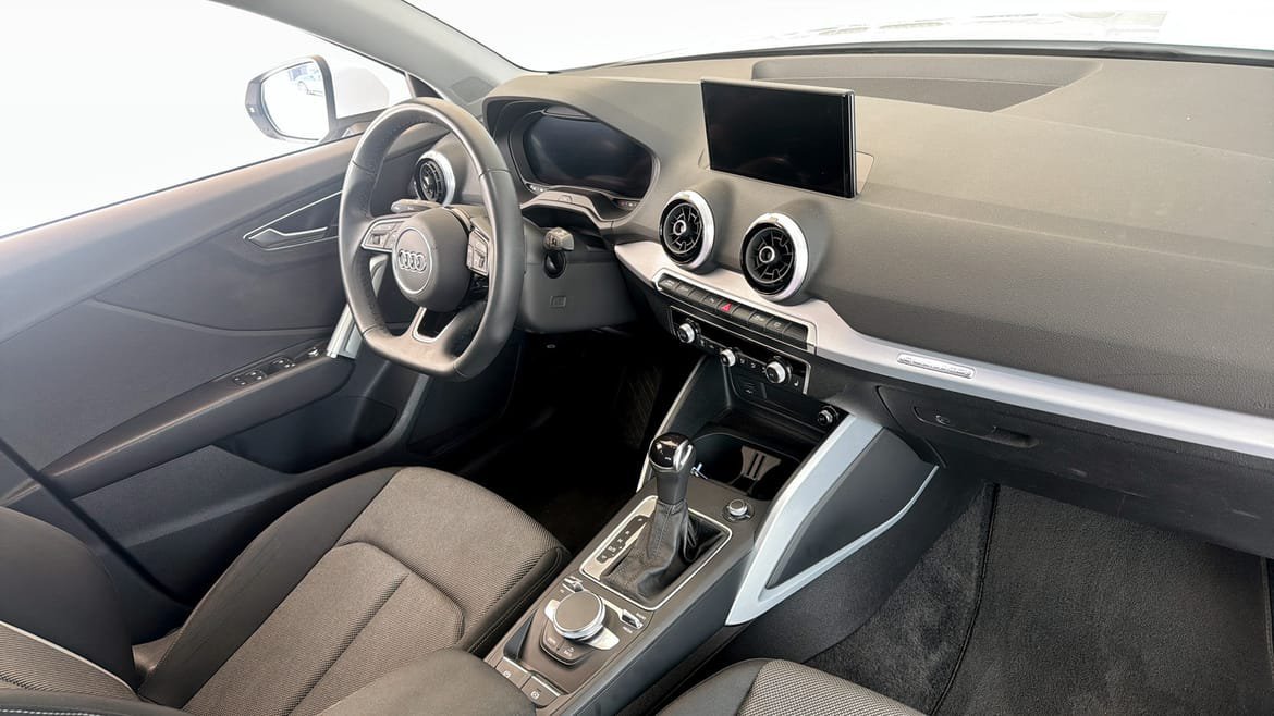 Vehicle Image 11