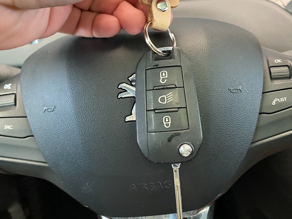 Vehicle Image 25